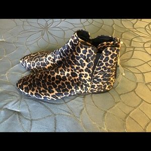 SOLD/Leopard Shoe Boot size 8 .5. Brand New w/o box.